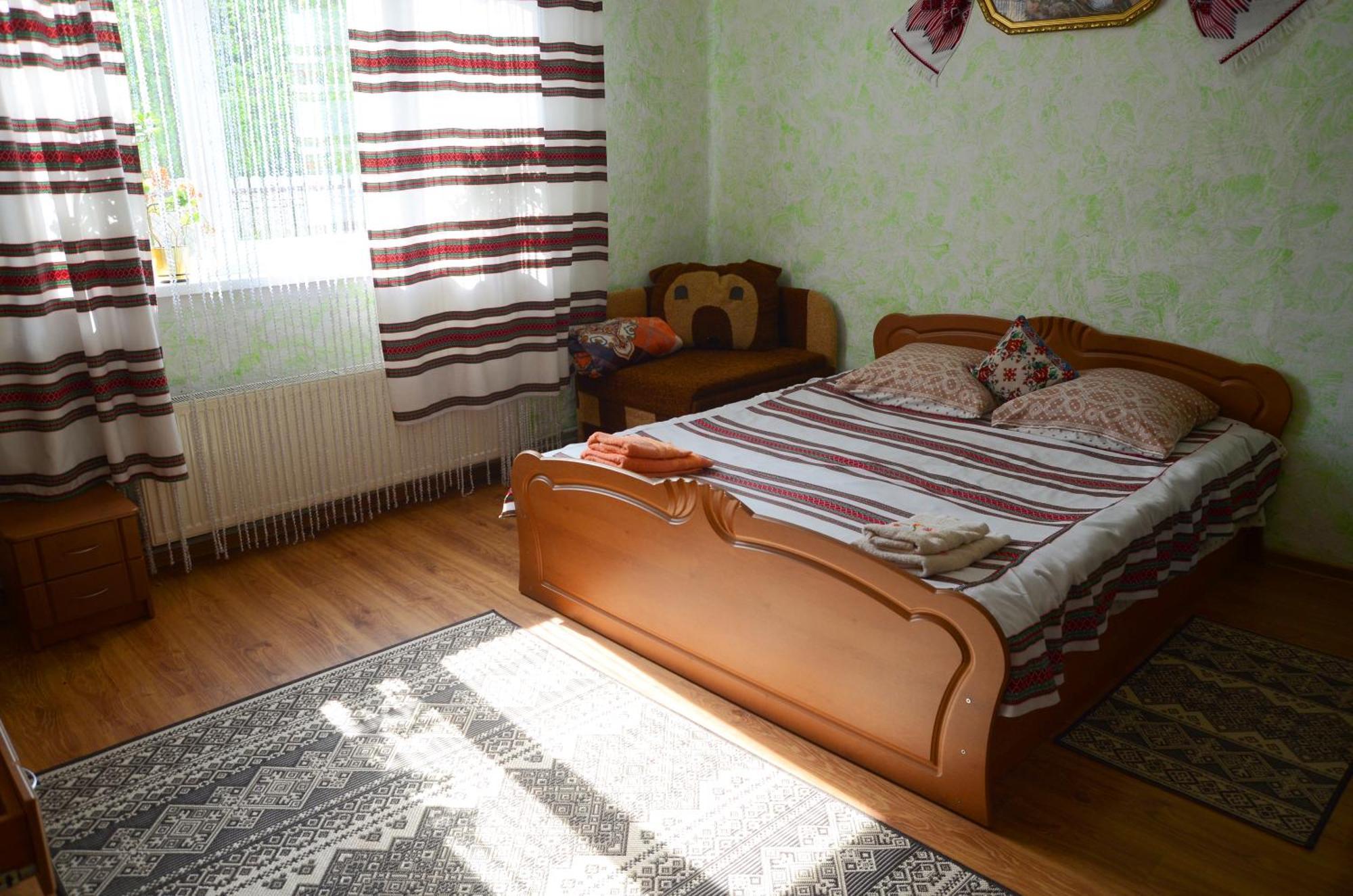 Hotel Gostynnyi Dvir U Marichky Laseschtschyna Exterior foto