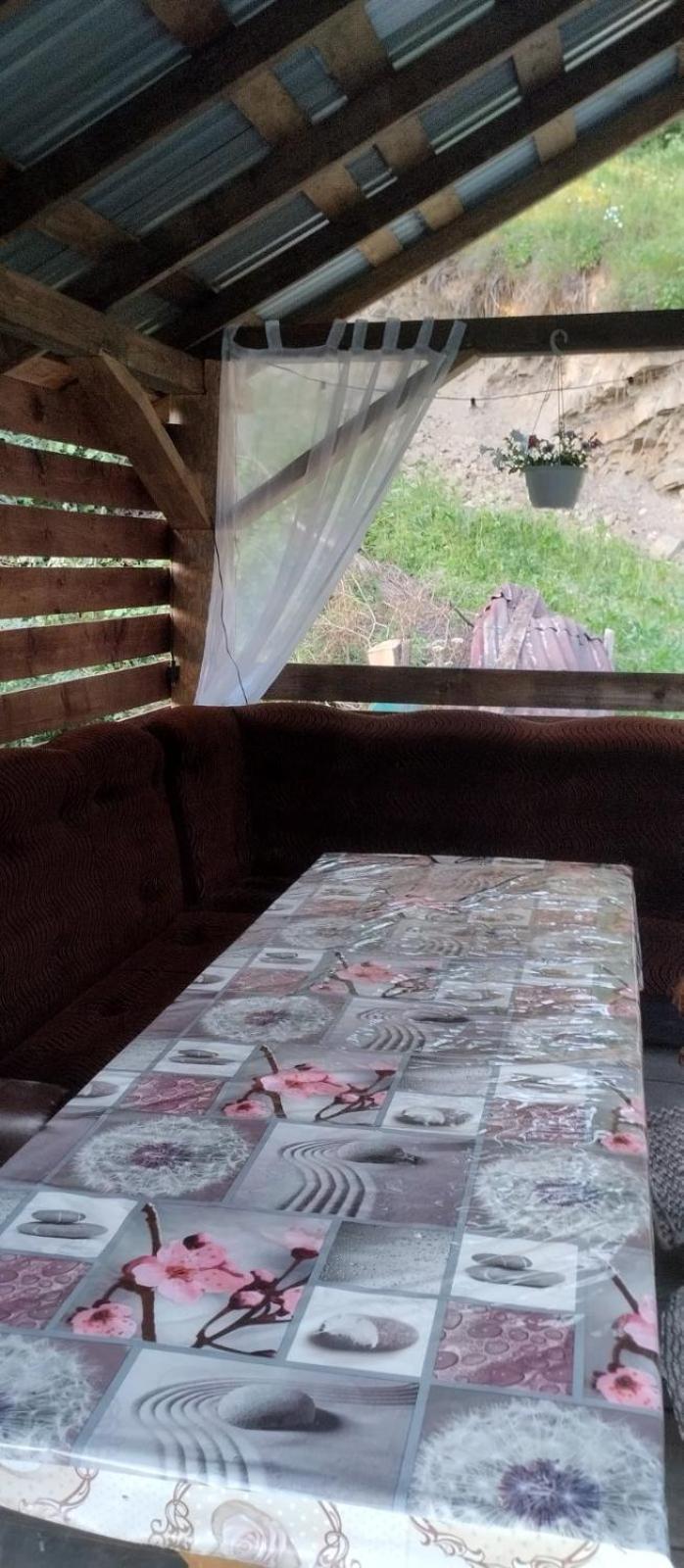 Hotel Gostynnyi Dvir U Marichky Laseschtschyna Exterior foto