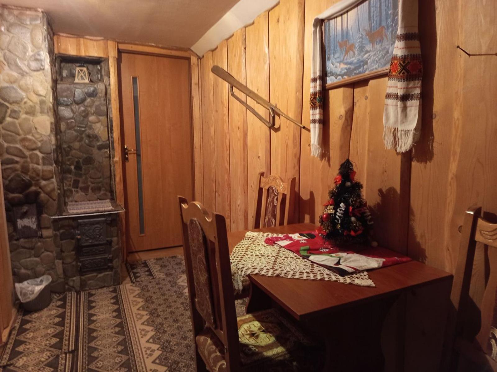 Hotel Gostynnyi Dvir U Marichky Laseschtschyna Exterior foto