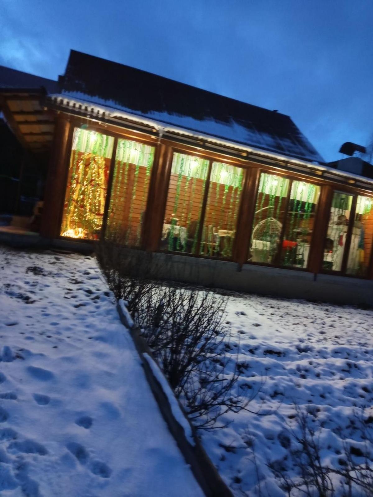 Hotel Gostynnyi Dvir U Marichky Laseschtschyna Exterior foto